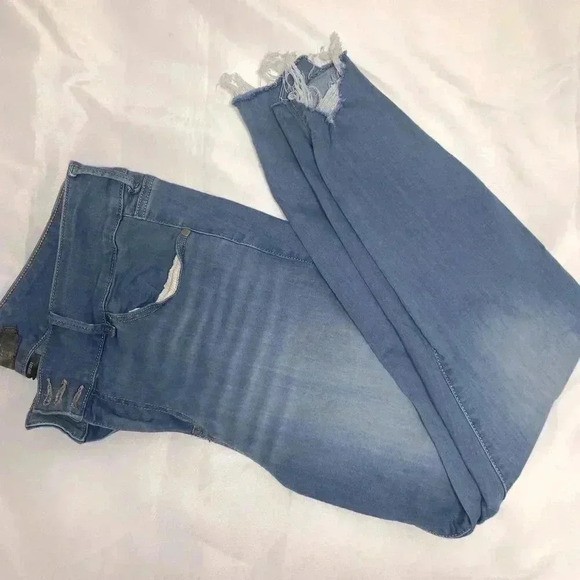 Torrid Super Soft Jegging Eco Medium Wash Disco Fever 3 Button Closure SIZE 20T - Picture 3 of 11